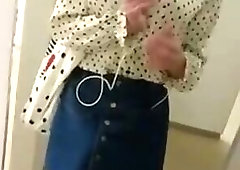 absolutely beautiful crossdresser cums handsfree 2