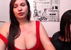 Australian BBW with big boobs gives blowjob