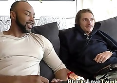 Black buff amateur jizzes white twinks mouth