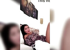 Tango Live Queen Booty Show