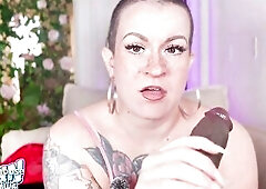 Salute loser! Welcome to your little wang training - check out what hotties actually need as Bitch goddess Quinn compares your pathetic dick to a real