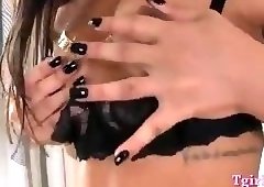 Mega Sexy Shemale Gets Fucked