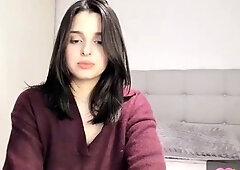 Amateur Webcam Babes Going Solo