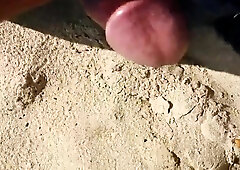 Str8 men jerking in beach for a slut