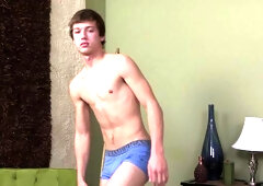 Solo: A Young Sidney's Passionate Encounter