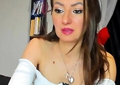 Brunette Solo Webcam Masturbation