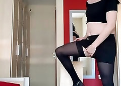 StacySexlips cums with new latex mask