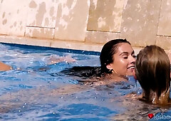 Flirty Lesbians Holiday Threeway Sex