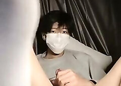 Chinese guy jerk off in the dorm.