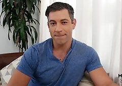 Hot stud Richard Glaze gives you a gentle POV experience as your boyfriend