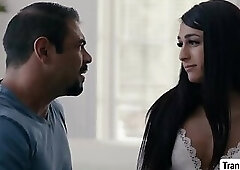 TS Khloe let Daddy sucks her shecock