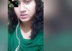 Today Exclusive -desi Village Chick Shows Her Boobs