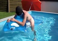 Orca ficken im Pool