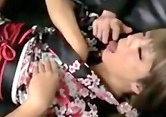 A girl who wants to be a bound and became a toy