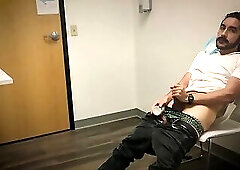 FIRST TIME SPERM DONOR CAUGHT ON CAMERA (GERALDO RIVERA - JANKASMR)