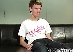 Super-hot UK youngster Aiden gets gooey facial cumshot from his tattooed friend