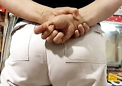 Woman mature . The white trousers .