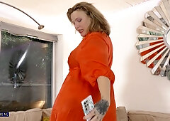 British Big Natural Tits Cougar Katie Kay Lane With Her Big Ass Needs An Orgasm