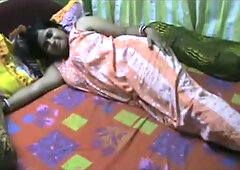 Indian Bhabhi Exposing Hairy Pussy - DesiPapa