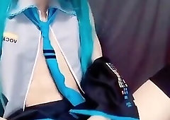 Cosplayer Miku masturbation