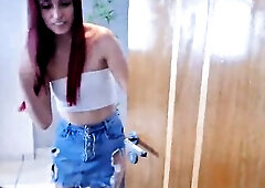 Bored secretary tests the restrictions with the delivery guy!