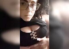 Who Desires To Eat This Vagina and Grind All Over Me?