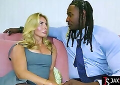 British MILF Bonnie Blue Loves Riding BBC