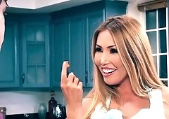 Stepson fucks stepmom Kiana Dior to earn some money