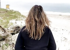 mother I'd like to fuck approached a stranger on the beach, took his rod in her hand and aroused her and persuaded him to screw her in the booty,