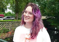 Jade succumbs to temptation! - Jacquie et Michel TV