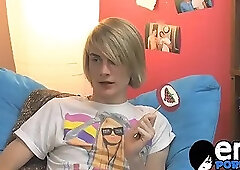 Emo twinks deliver a huge load of jizz after rough anal sex