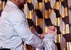 Str8ToGay: American facial