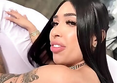 Brunette babe hottie sandwiched hardcore