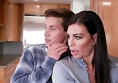 Fucked My STEPMOM While Dad Doesnt See