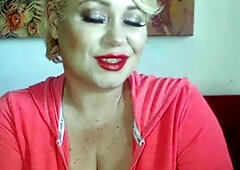 Amateur blonde with big boobs masturbates cam