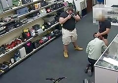 Dumbass who tries to steal from a pawn shop gets caught and fucked