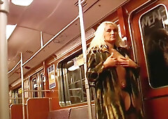 This is the almost all appealing session that u can see. U won't be able to stop watching this blond German floozy showing her body parts in publ