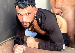 Tight spaces and asses with Eric Deen and Rodrigo El Santo