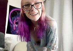 Featuring my peculiar filthy talk, this clip is SUPER hawt. I show off my body to u and explain how much it turns me on to be watched, by u, knowing t
