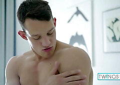 Steamy Luke A Toned Ripple And Hefty Geyser on Torned Six pack Conclude!