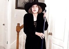Bobby Bentley is one hawt granny who likes to suit up and role play. Wearing a hot witch dress, Bobby peels away the layers covering her medium melons