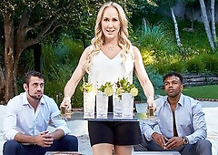 Watch rosy Brandi Love's video