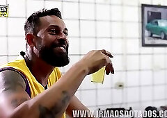 MEU PADRINHO TA AI ?