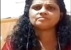 Tamil Aunty Sex Affair Pati Ke Dost Sath