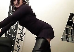 German Latex Lady With Obscene Talk