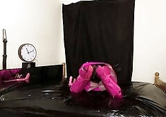 short video of some relaxing sunday self servitude...