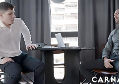 Uncut Dilf Alexandro Cabrera Facefucks Sexy Twink