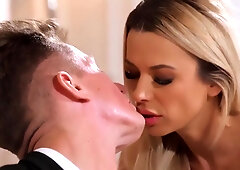 Stepmom Shalina Devine Gaping Her Asshole From Stepson South Korean