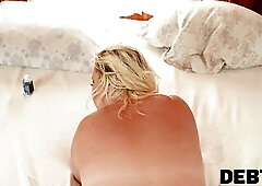 DEBT4k. Preggy Seductress Took Advantage of Collectors Naivety