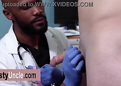 Stunning ebony physician handles my swelling problem with a ample success Sans a condom fashion of course